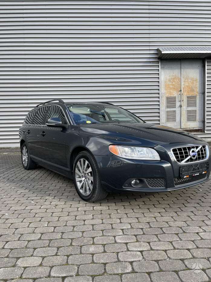 Volvo V70, 2.0 l., Универсал