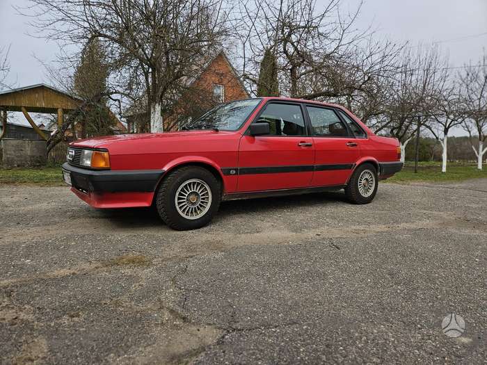 Audi 80, 1.8 l., Седан