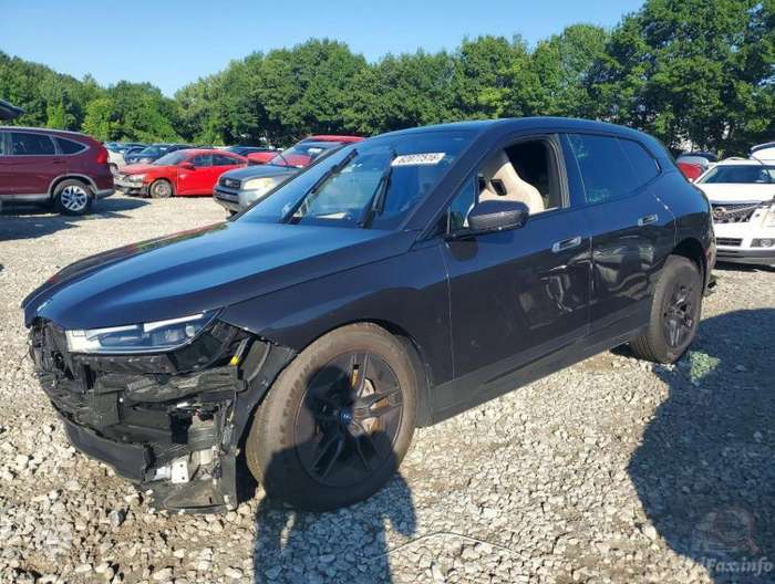 BMW iX, Внедорожник / Кроссовер