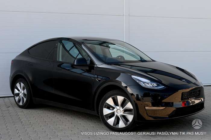 Tesla Model Y, 81 kWh, off-road / crossover