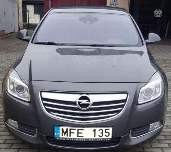 Opel Insignia, 2.0 l., Седан