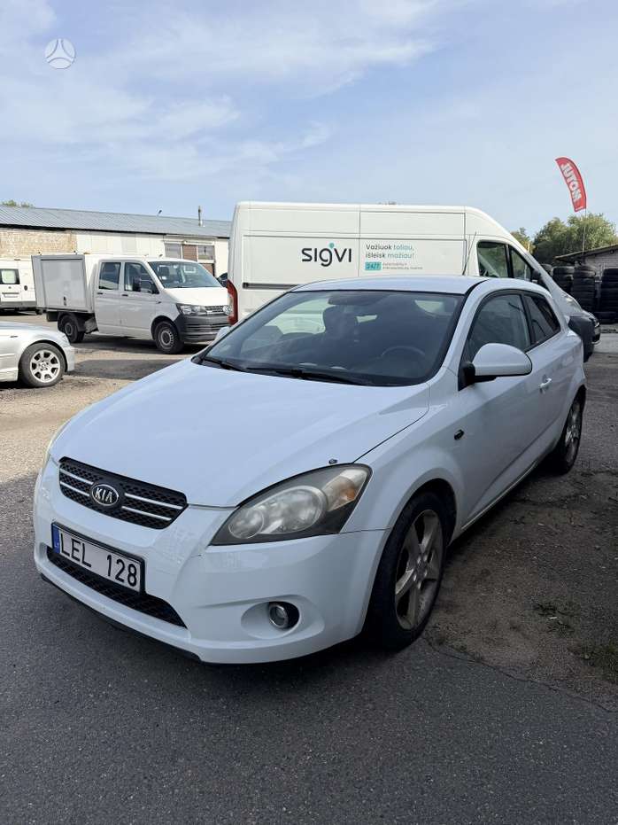 Kia Ceed, 2.0 l., Купе (coupe)