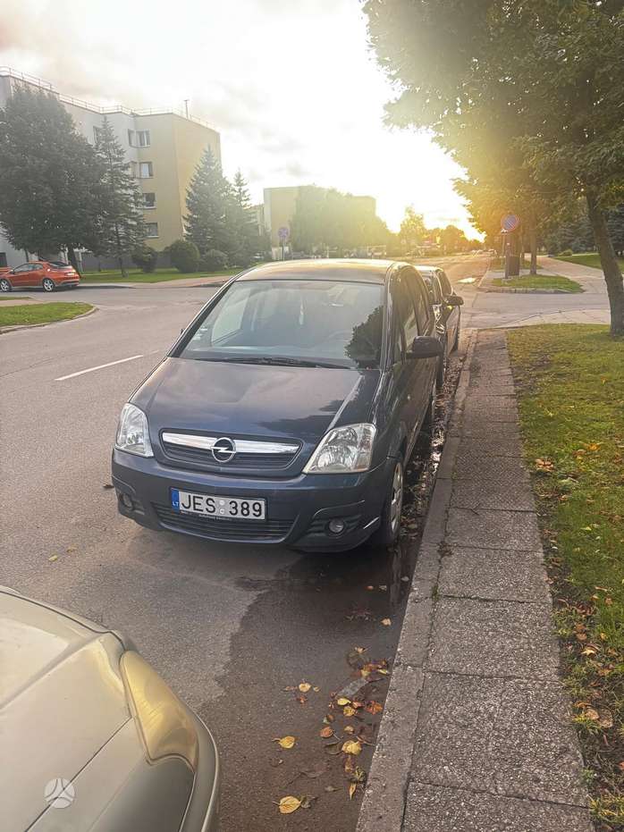 Opel Meriva, 1.6 l., Хэтчбек