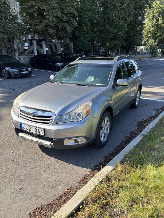 Subaru Outback, 2.5 l., Минивэн