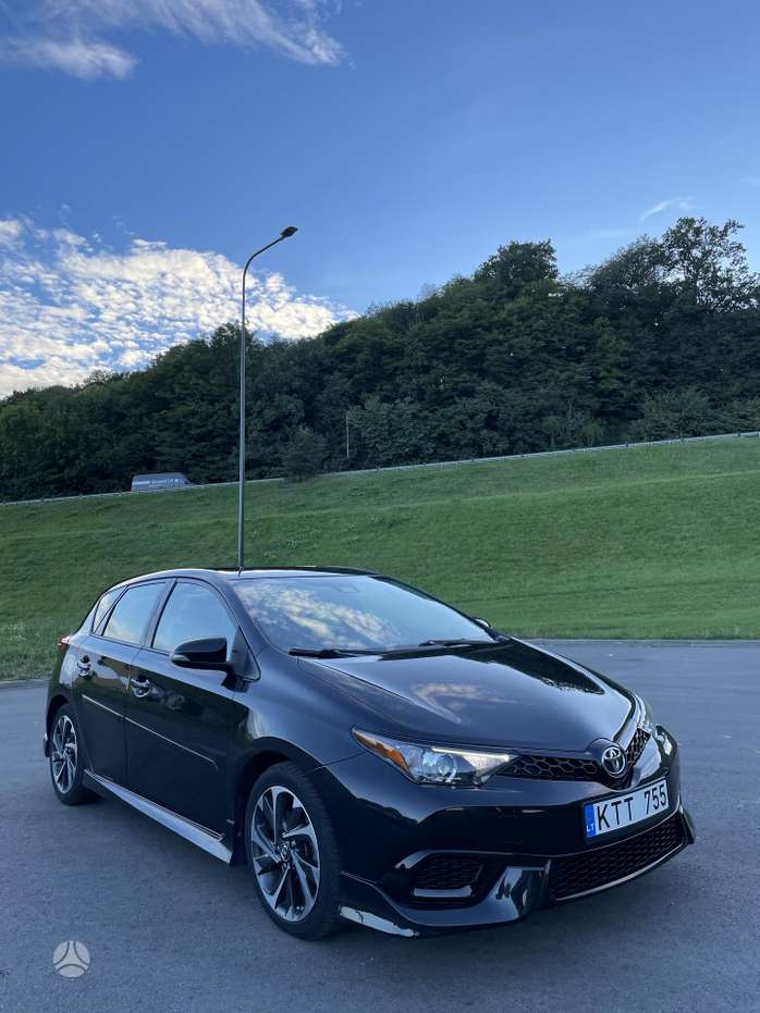 Toyota Corolla, 1.8 l., hatchback