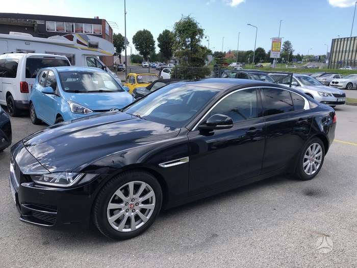 Jaguar XE, 2.0 l., Седан