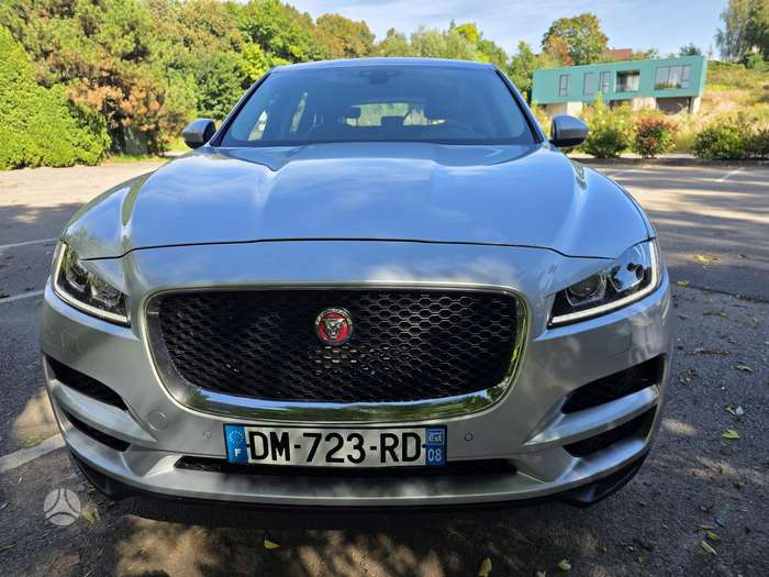 Photo 3 of 4