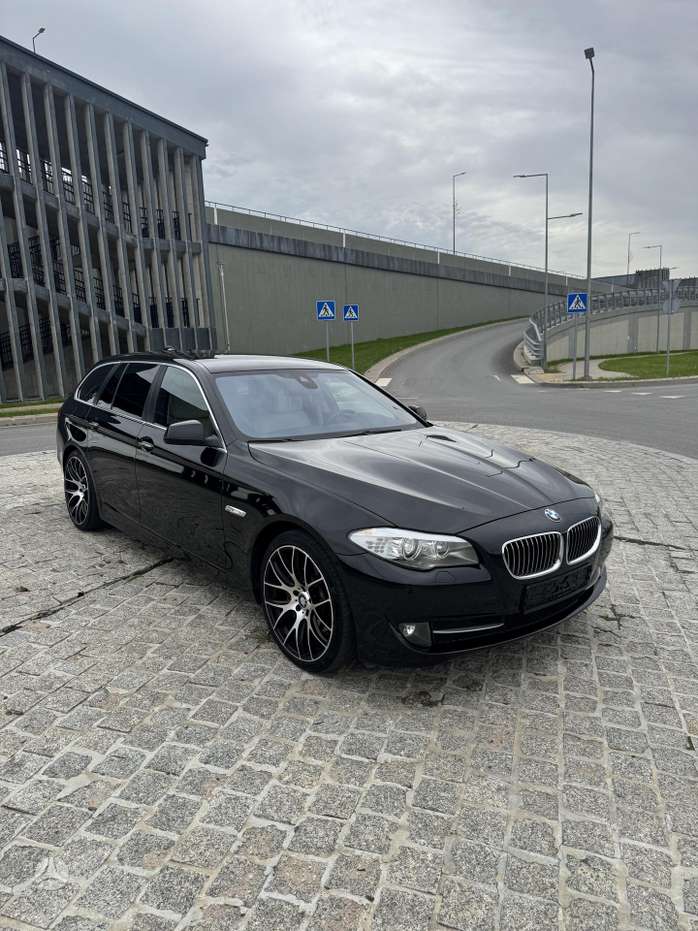 BMW 525, 2.0 l., Универсал