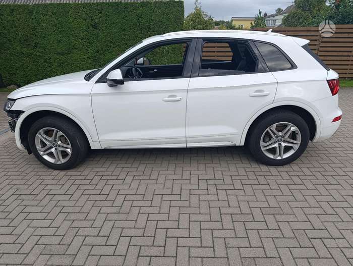 Audi Q5, 2.0 l., Внедорожник / Кроссовер