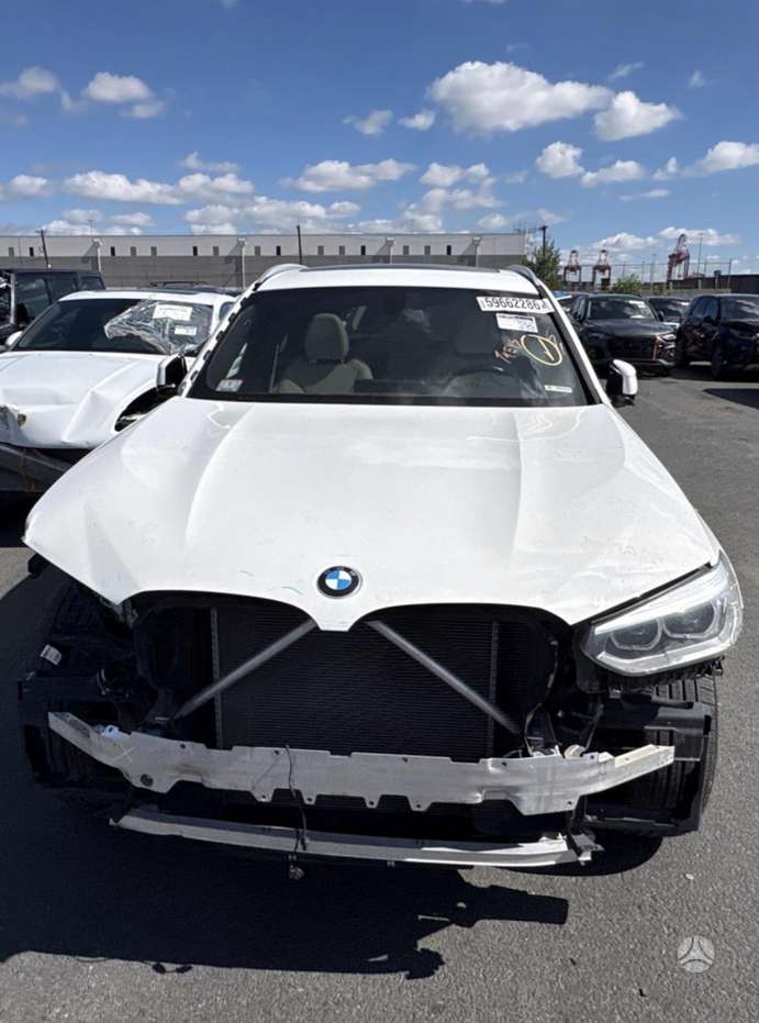 BMW X3, 2.0 l., Внедорожник / Кроссовер