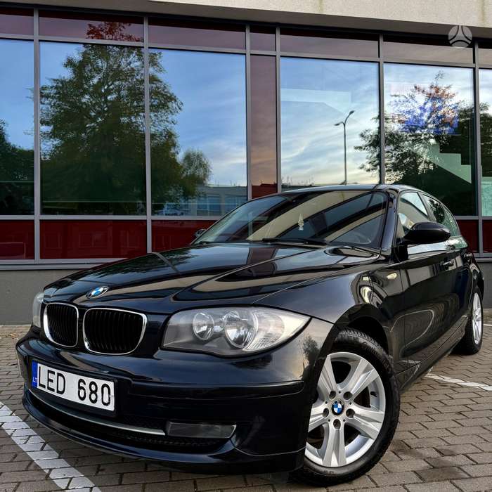 BMW 118, 2.0 l., hatchback