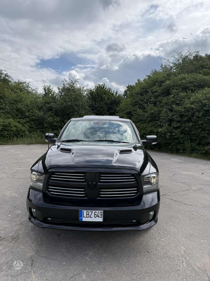 RAM 1500, 5.7 l., Пикап