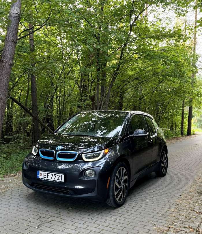 BMW i3, Хэтчбек