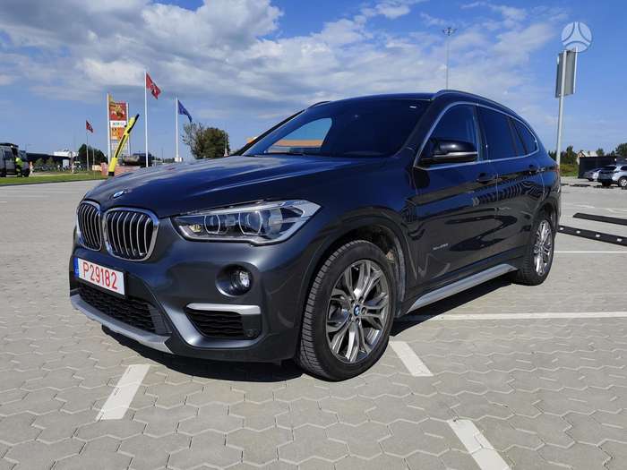 BMW X1, 2.0 l., Внедорожник / Кроссовер