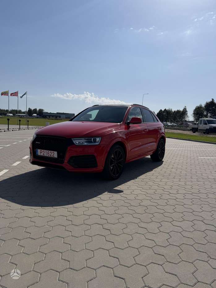 Audi Q3, 2.0 l., off-road / crossover