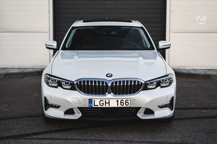 BMW 320, 2.0 l., Седан