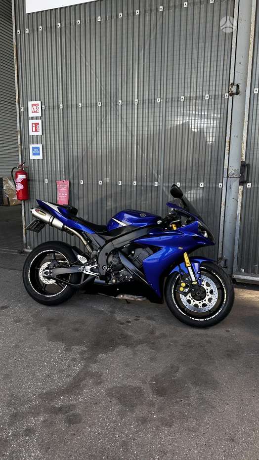 Yamaha R1 1000cc, superbikes