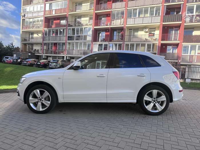 Audi Q5, 3.0 l., hečbekas
