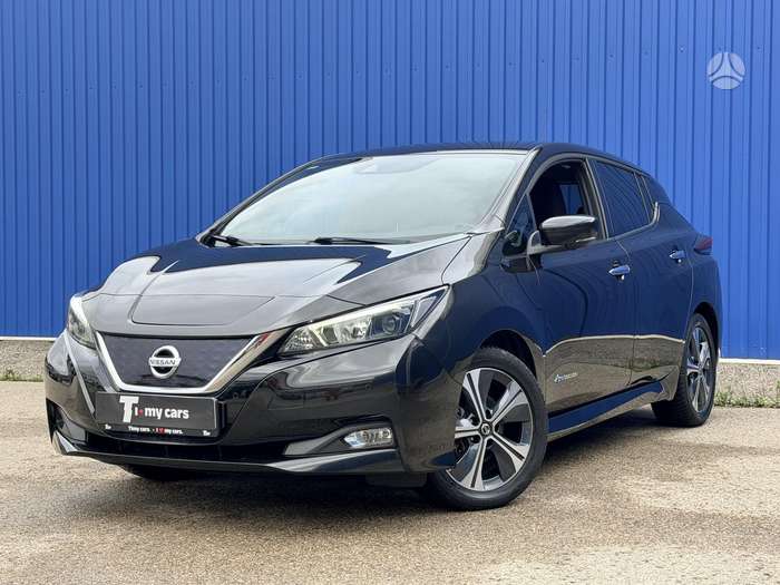 Nissan Leaf, 40 кВт·ч, Хэтчбек