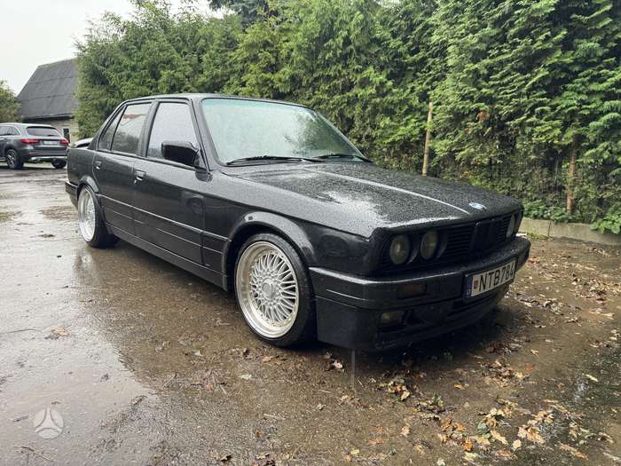 BMW 325, 2.5 l., Седан
