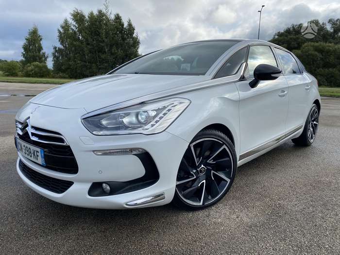 Citroen DS5, 2.0 l., hatchback