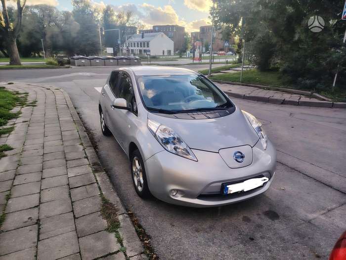 Nissan Leaf, 24 кВт·ч, Хэтчбек