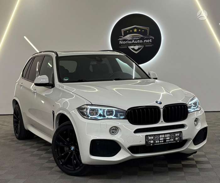 BMW X5, 3.0 l., off-road / crossover