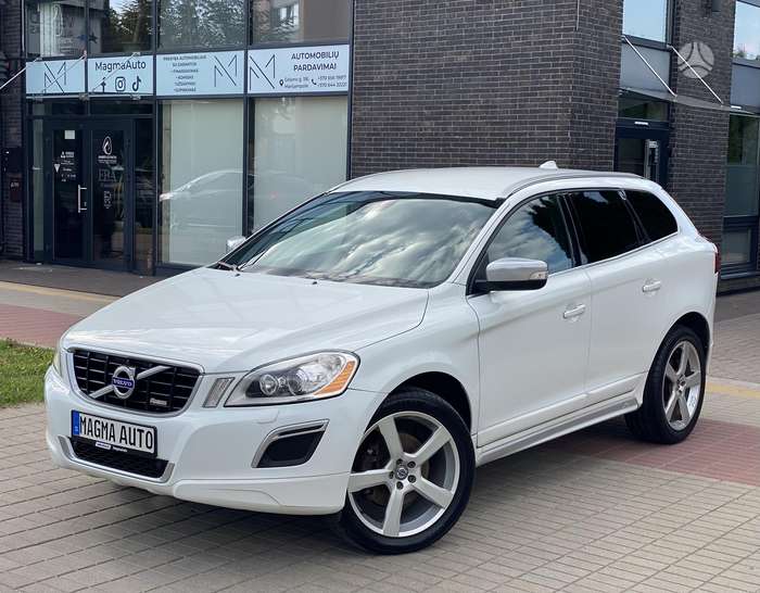 Volvo XC60, 2.4 l., off-road / crossover