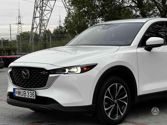 Mazda CX-5, 2.5 l., off-road / crossover