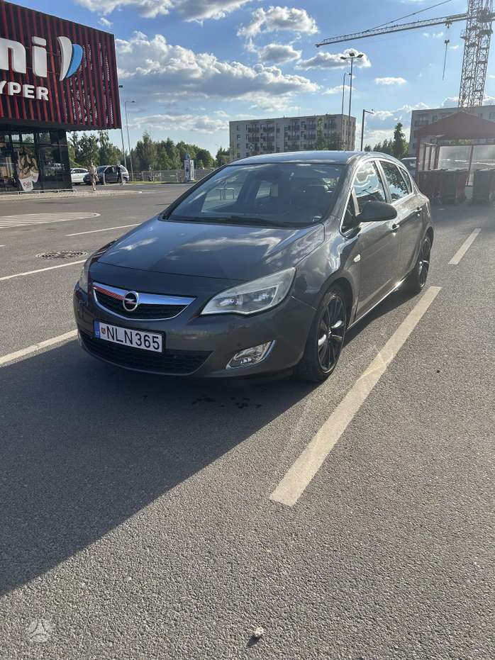 Opel Astra, 2.0 l., hatchback