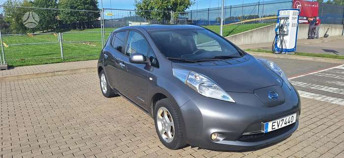 Nissan Leaf, 30 kWh, hatchback