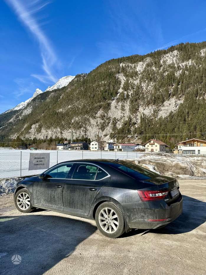 Skoda Superb, 1.8 l., Хэтчбек