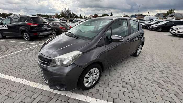 Toyota Yaris, 1.0 l., hatchback