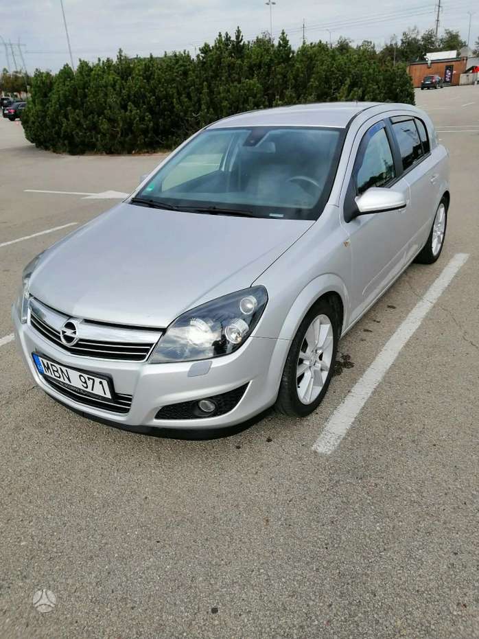 Opel Astra, 1.8 l., hatchback