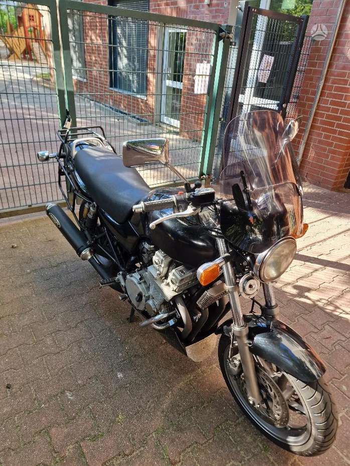 Honda CB 750cc, street / classic
