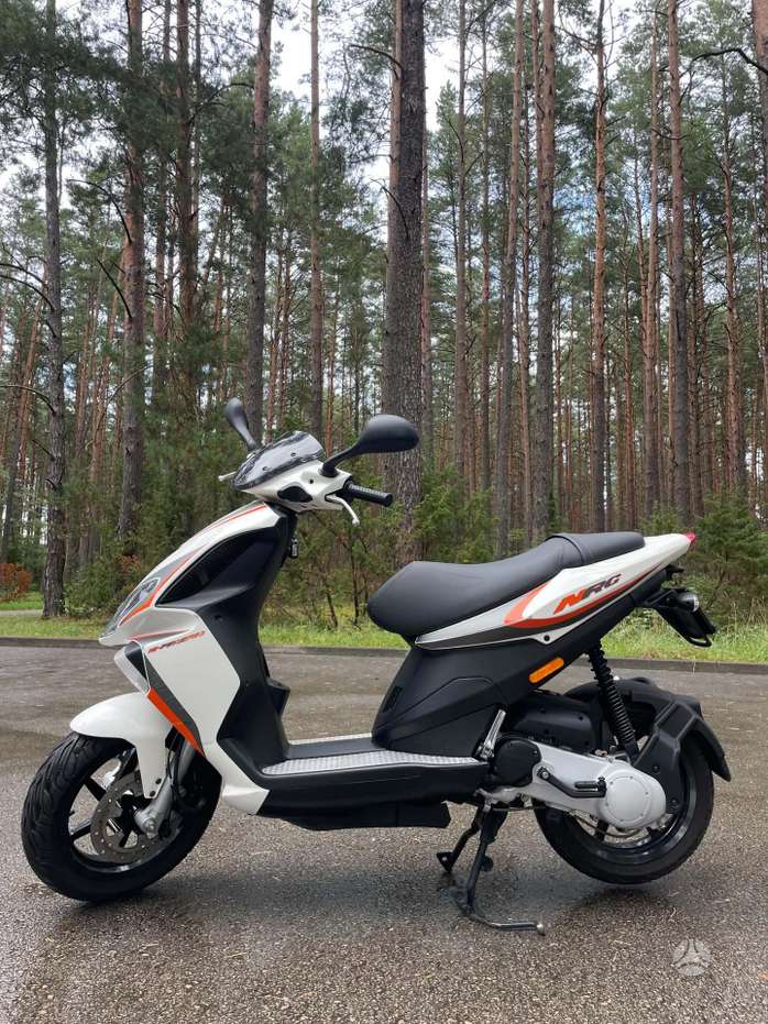 Piaggio NRG 49cc, scooters / mopeds