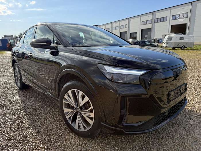 Audi Q4 e-tron, 82 kWh, off-road / crossover
