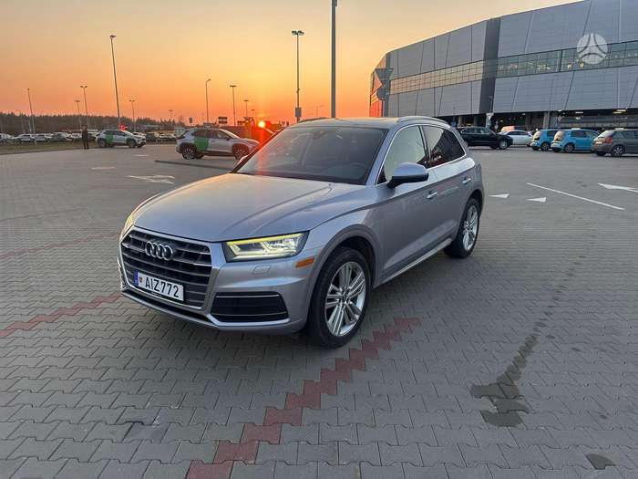 Audi Q5, 2.0 l., Внедорожник / Кроссовер