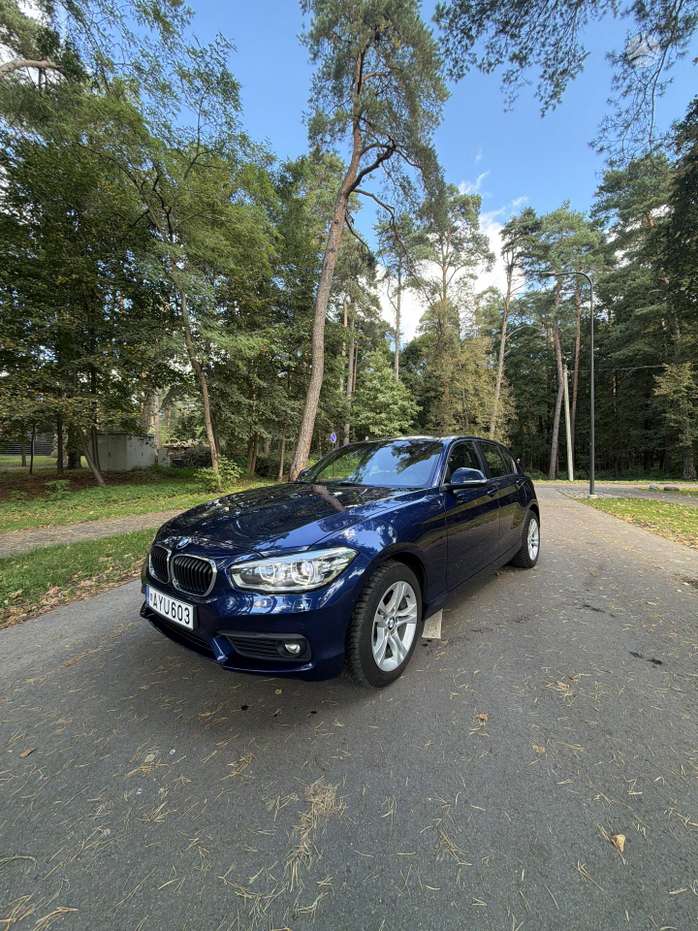 BMW 118, 1.5 l., Седан