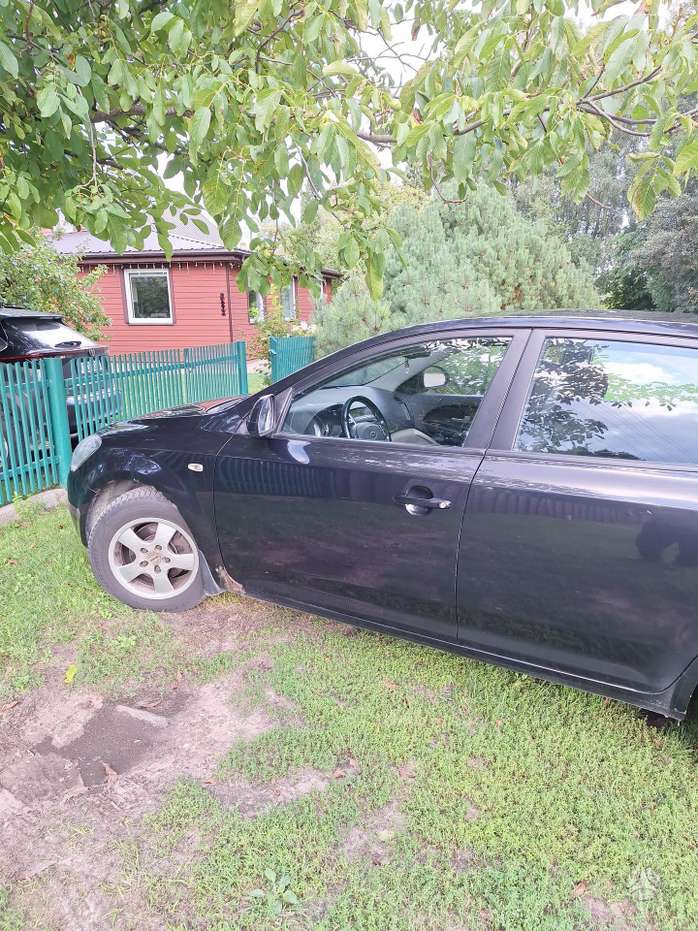 Kia Ceed, 1.6 l., hatchback