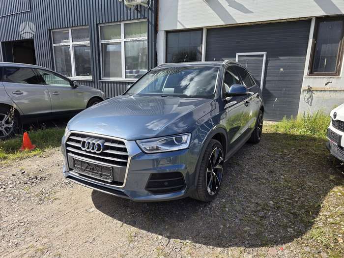Audi Q3, 2.0 l., Внедорожник / Кроссовер