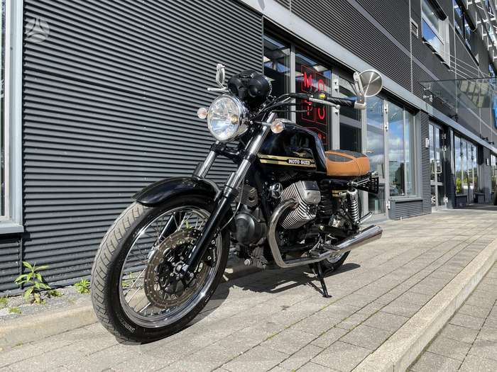 Moto Guzzi V7 750cc, street / classic