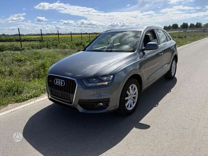 Audi Q3, 2.0 l., Внедорожник / Кроссовер