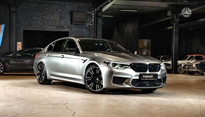 BMW M5, 4.4 l., Седан