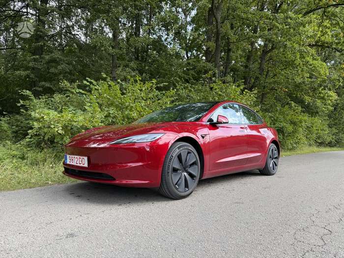 Tesla Model 3, 82 кВт·ч, Хэтчбек