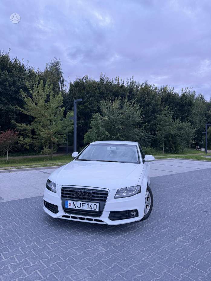 Audi A4, 2.0 l., Седан