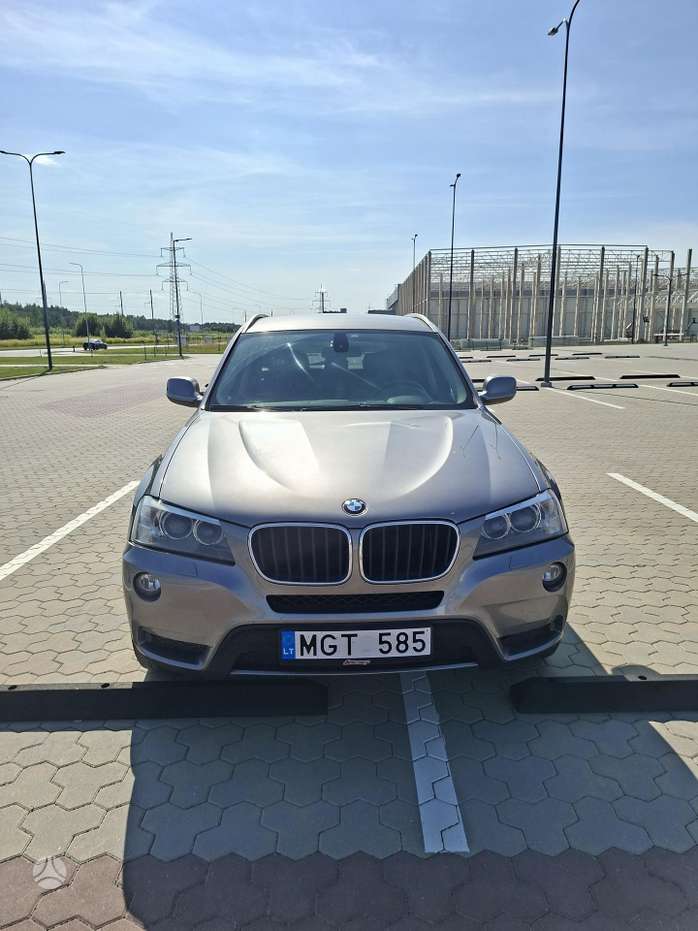 BMW X3, 2.0 l., off-road / crossover