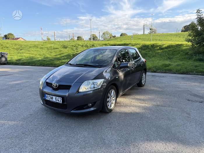 Toyota Auris, 2.0 l., hatchback