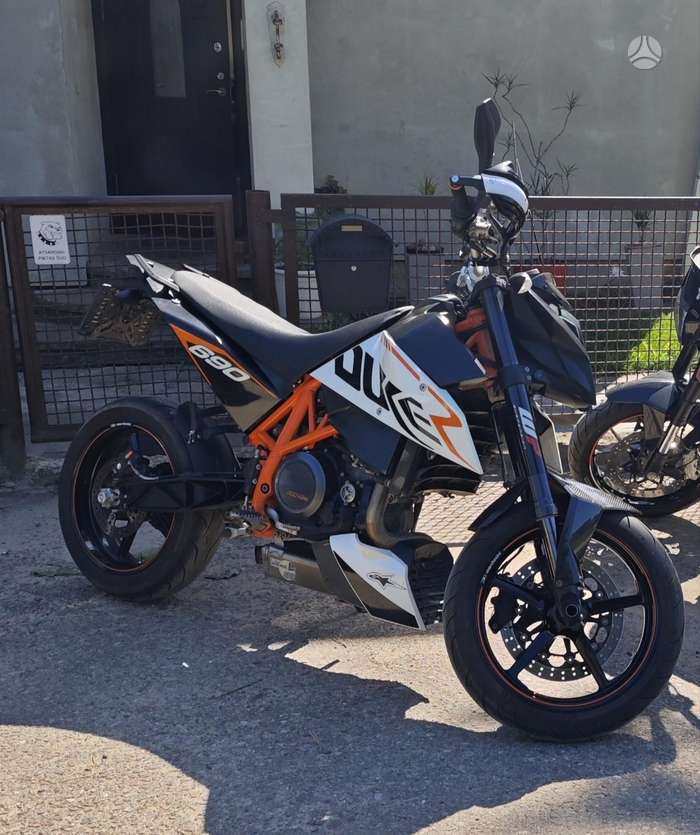 KTM Duke 690cc, supermoto