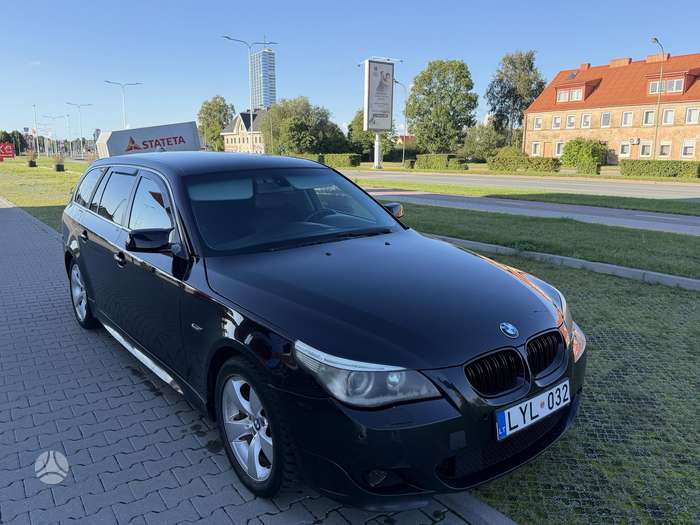 BMW 525, 2.5 l., Универсал